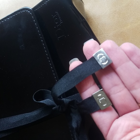 Christian Dior beauté black patent cosmetic travel clutch bag - Picture 5 of 13